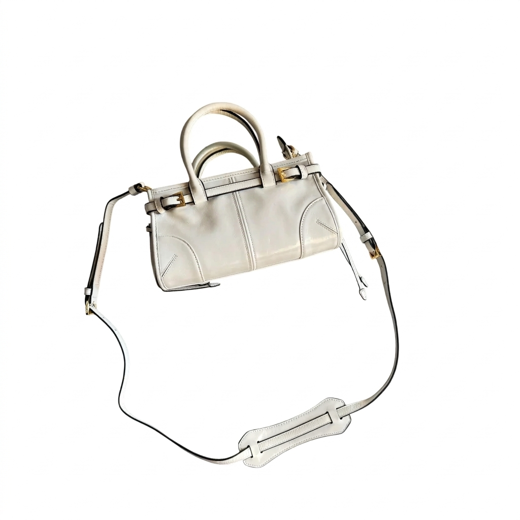 Elegant White Mini Handbag