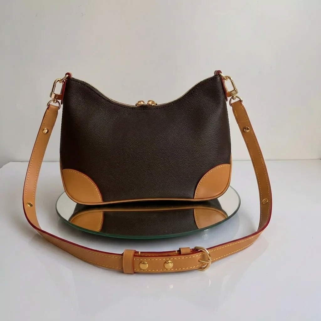 Curved Everyday Hobo Bag Brown